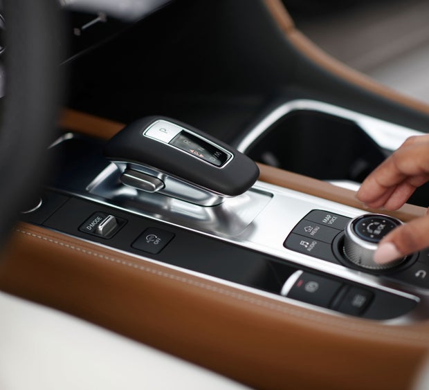 2023 INFINITI QX60 Key Features - Wireless Apple CarPlay® integration | INFINITI of Melbourne in Melbourne FL