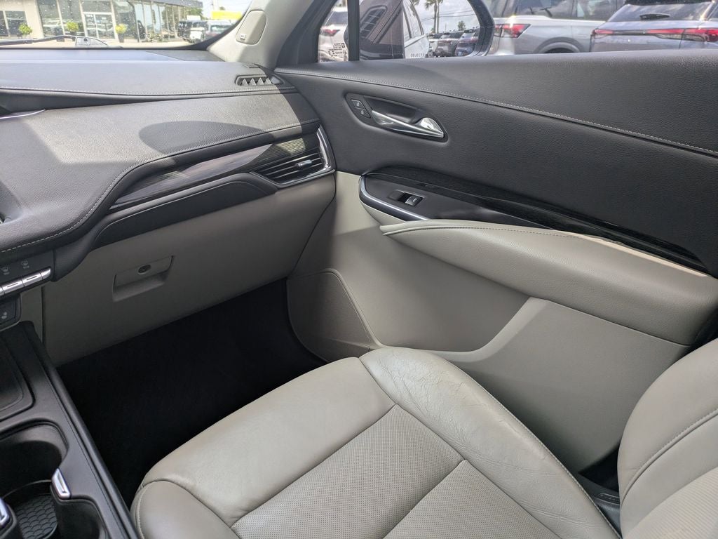 2019 Cadillac XT4 Premium Luxury
