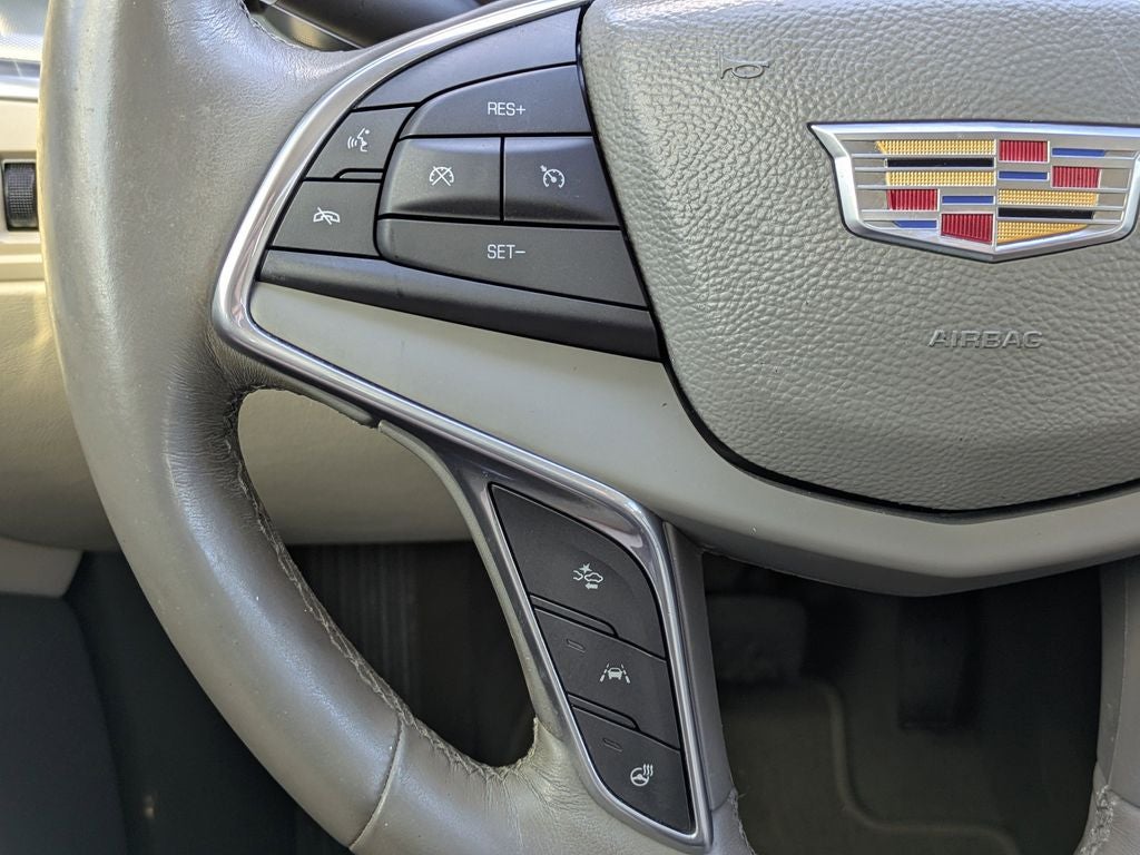 2017 Cadillac XT5 Luxury