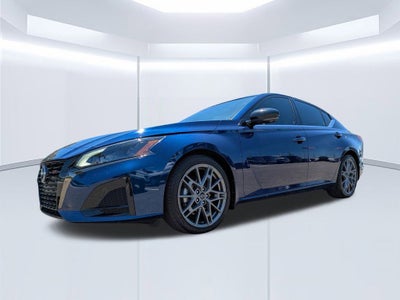 2023 Nissan Altima 2.0 SR