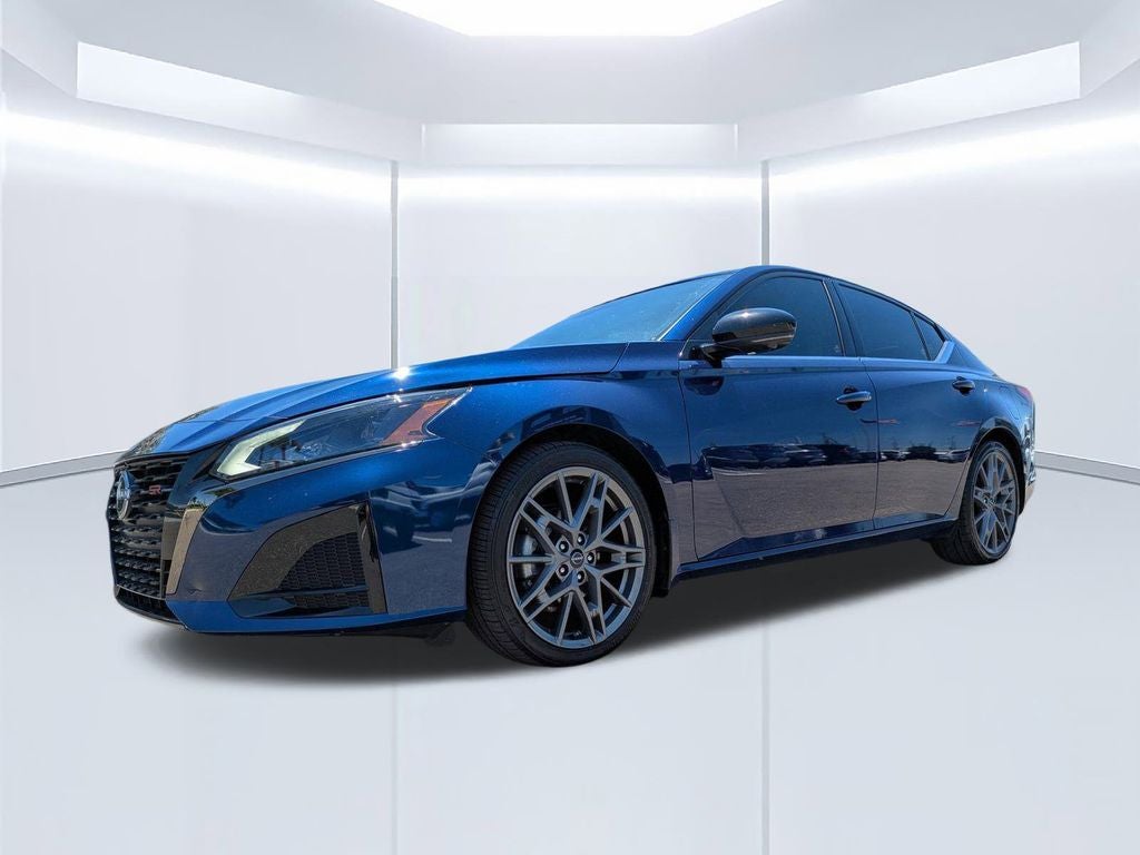 2023 Nissan Altima 2.0 SR