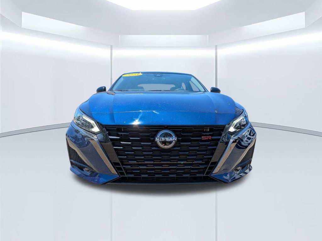 2023 Nissan Altima 2.0 SR