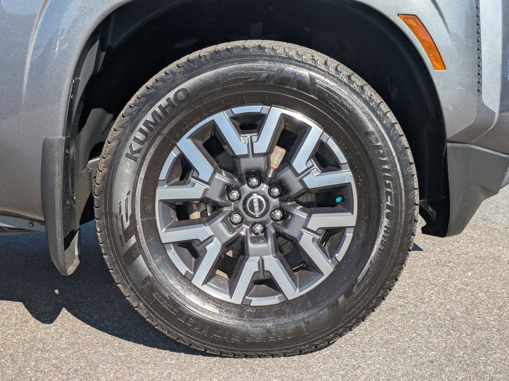 2022 Nissan Frontier SV