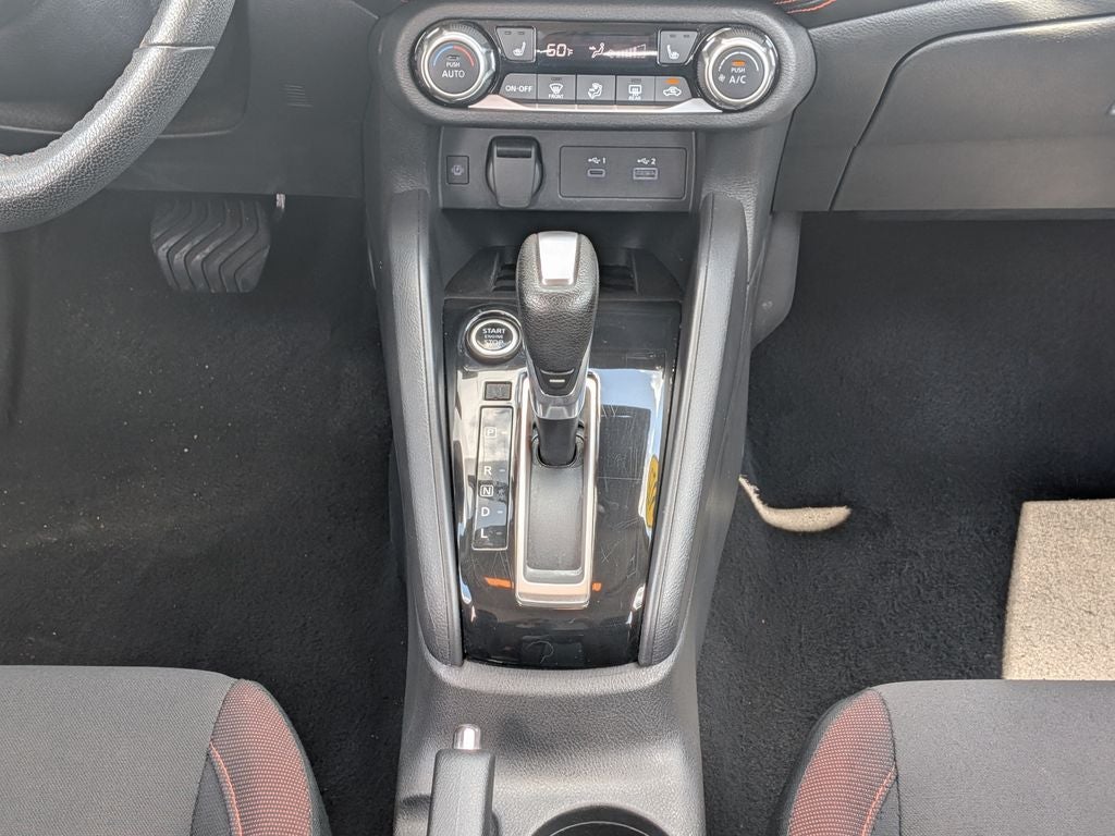 2025 Nissan Versa 1.6 SR
