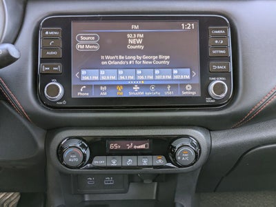 2023 Nissan Kicks SR