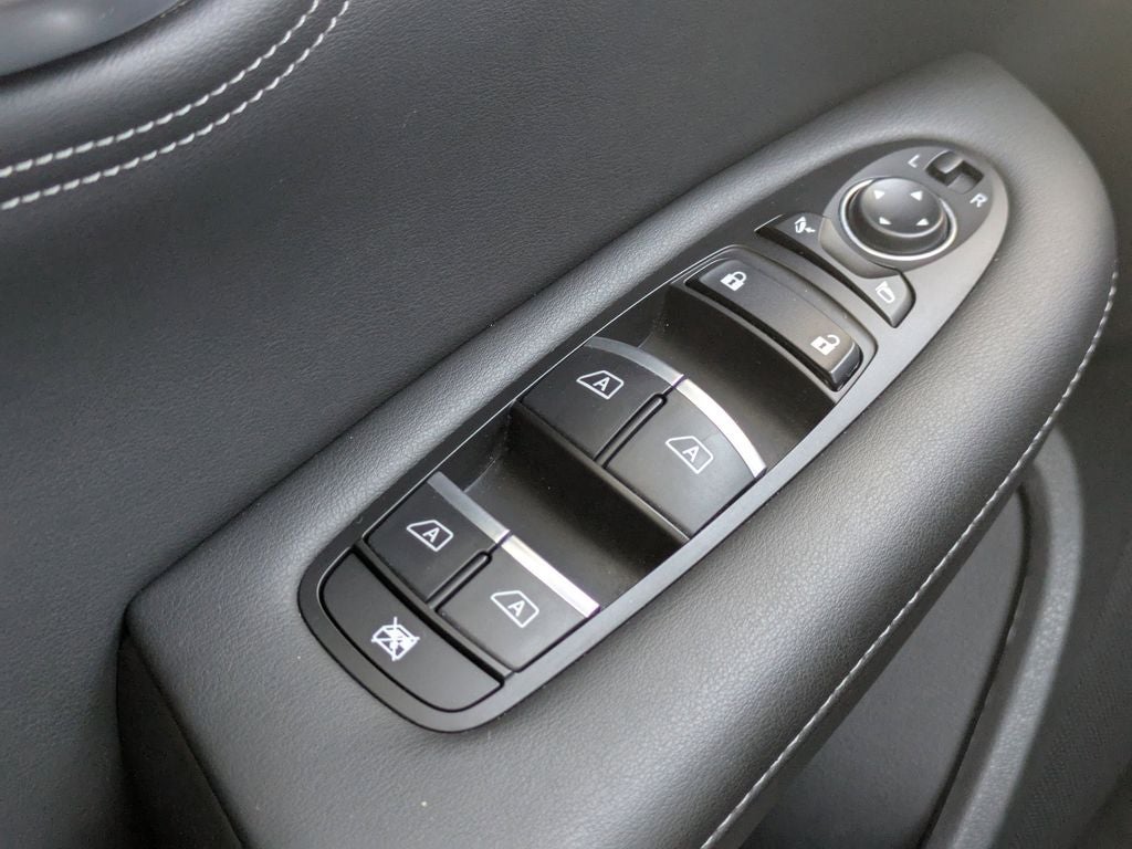 2025 INFINITI QX55 Essential AWD