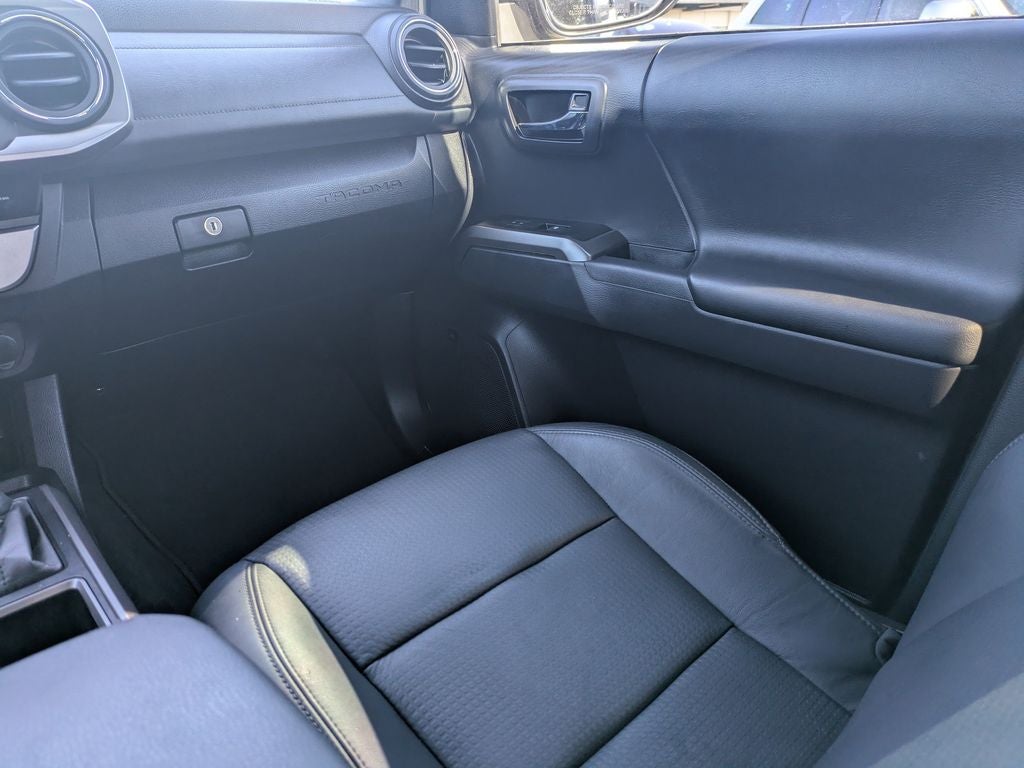 2023 Toyota Tacoma Limited V6