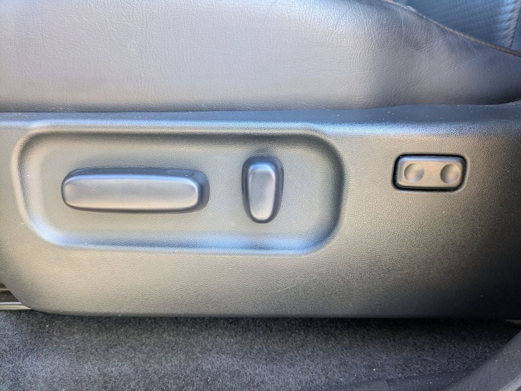 2023 Toyota Tacoma Limited V6