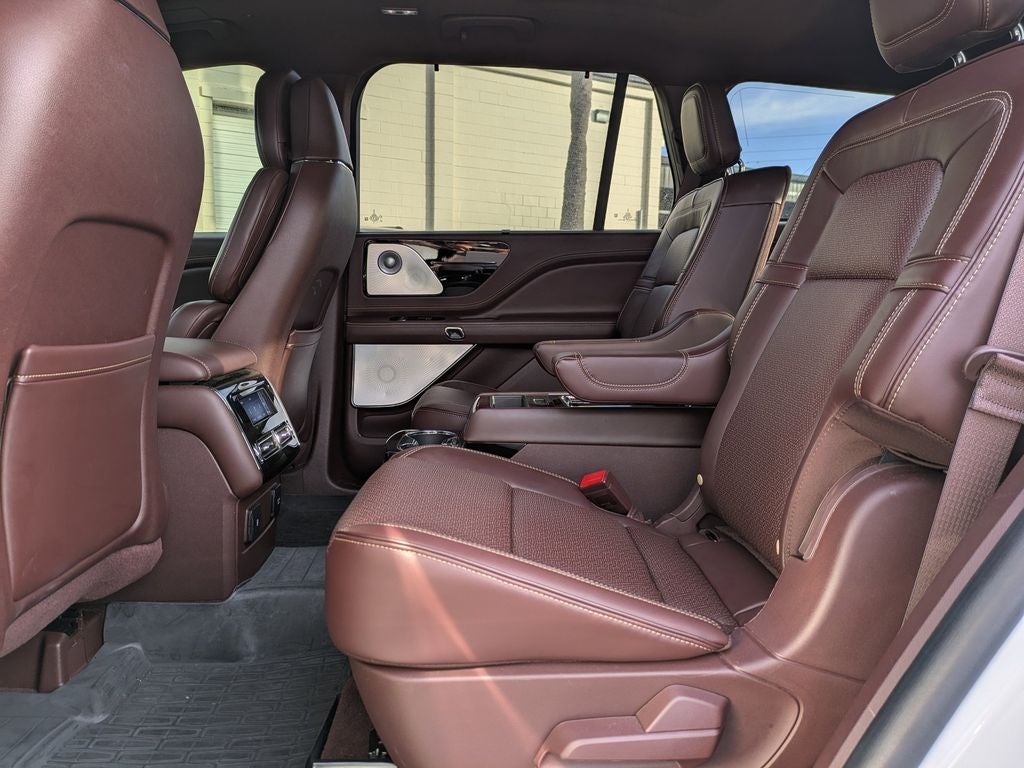 2022 Lincoln Aviator Plug-In Hybrid Black Label Grand Touring