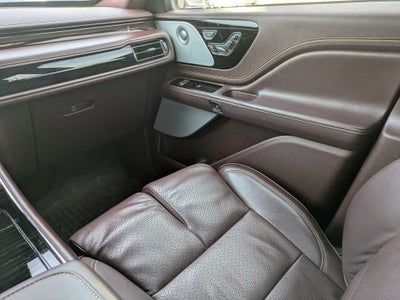 2022 Lincoln Aviator Plug-In Hybrid Black Label Grand Touring