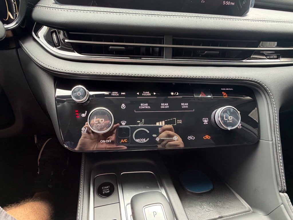2027 INFINITI QX60 Luxe FWD