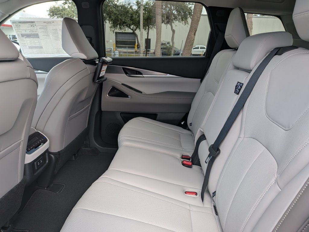 2027 INFINITI QX60 Luxe AWD