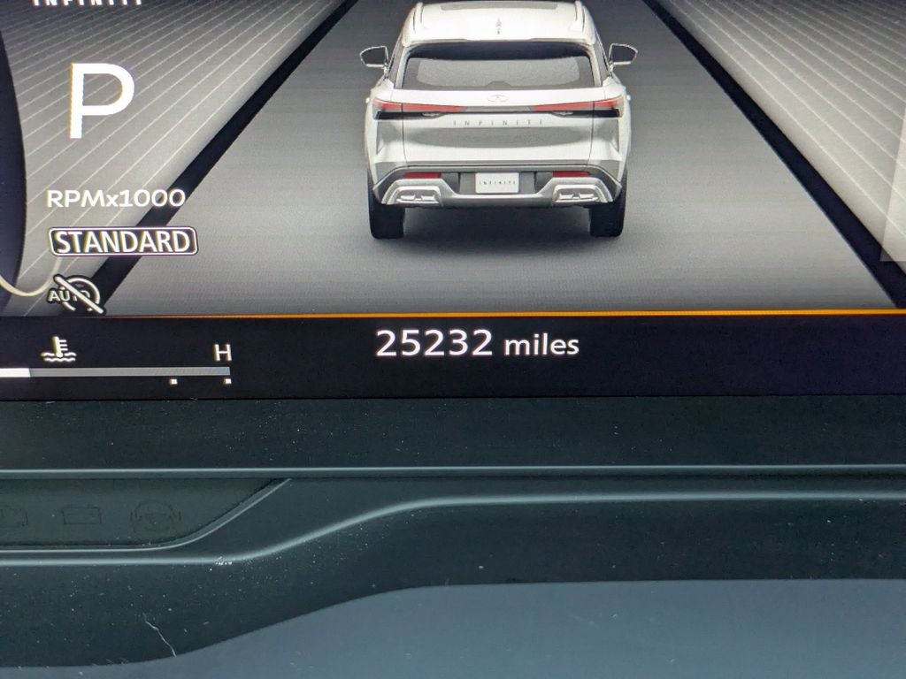 2023 INFINITI QX60 LUXE FWD