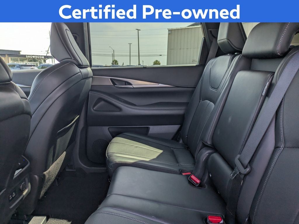 2023 INFINITI QX60 LUXE