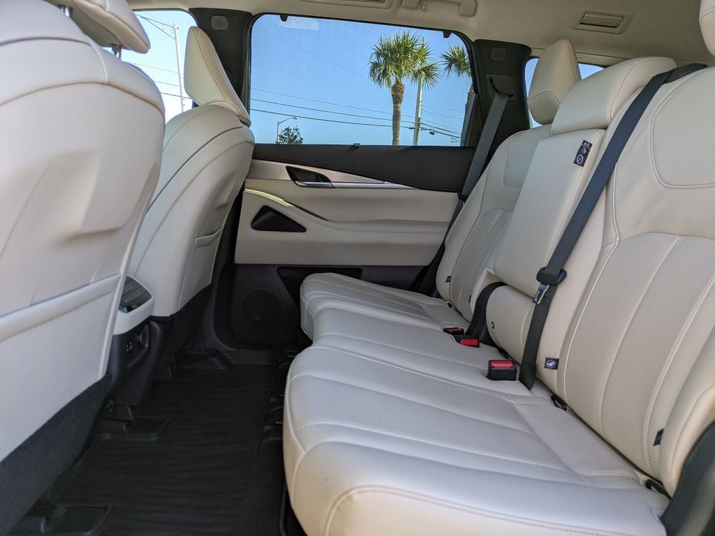 2023 INFINITI QX60 LUXE AWD