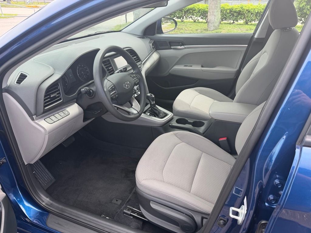 2020 Hyundai Elantra SE
