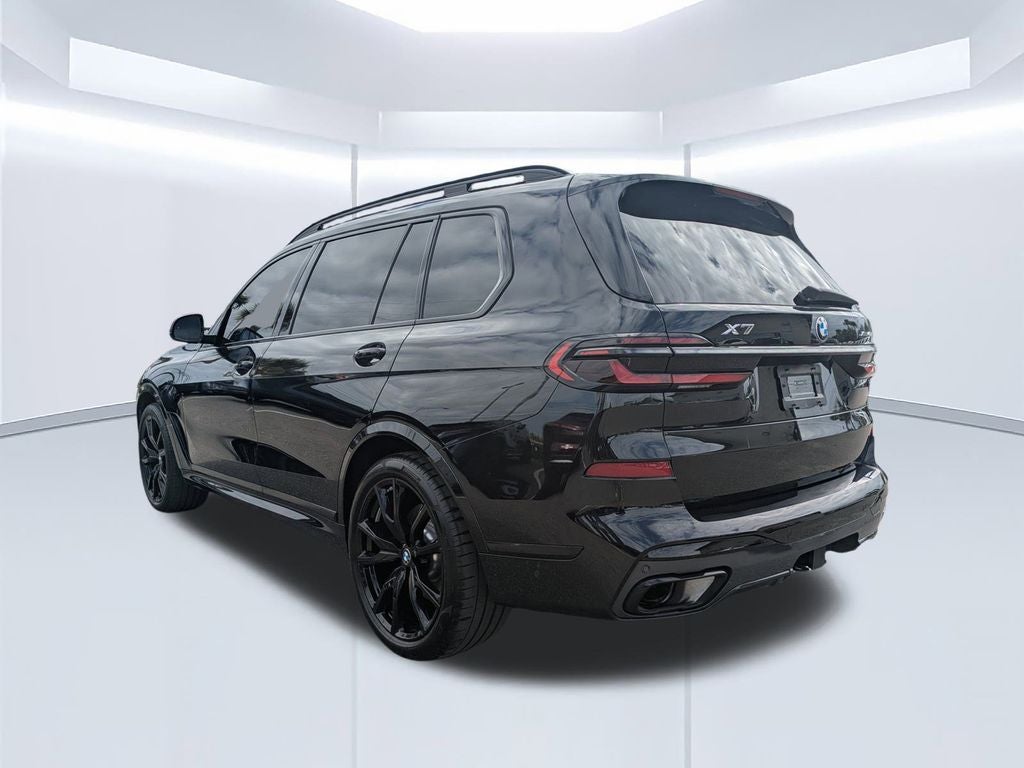 2025 BMW X7 xDrive40i