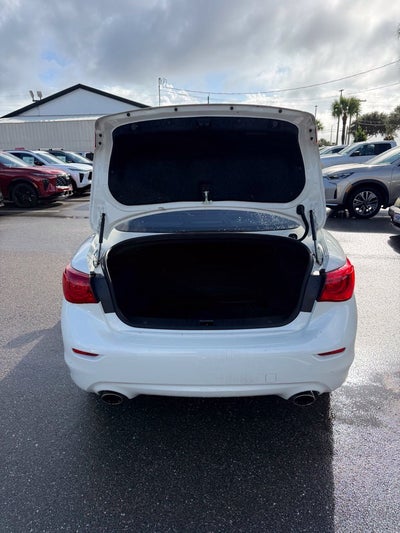2017 INFINITI Q50 Premium