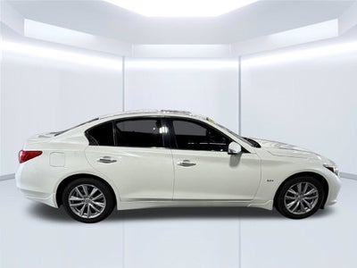 2017 INFINITI Q50 Premium