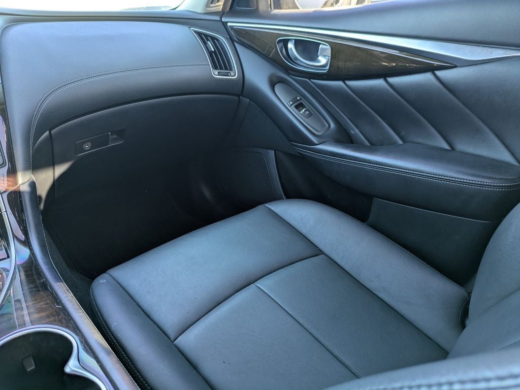 2018 INFINITI Q50 LUXE