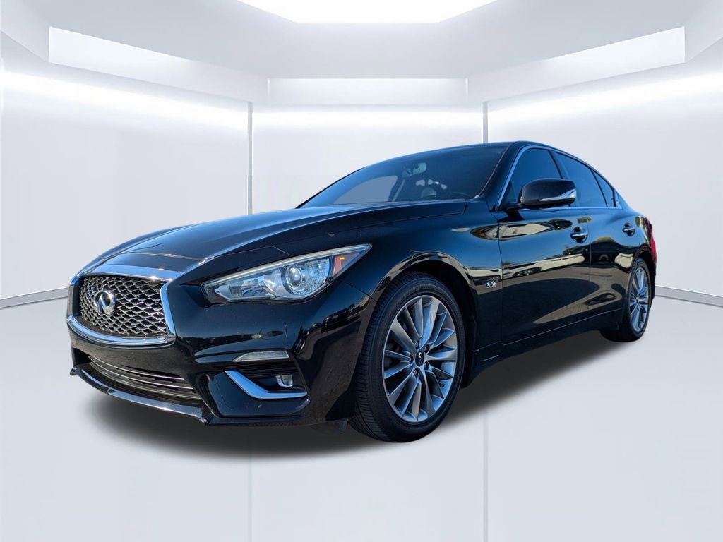 2018 INFINITI Q50 LUXE