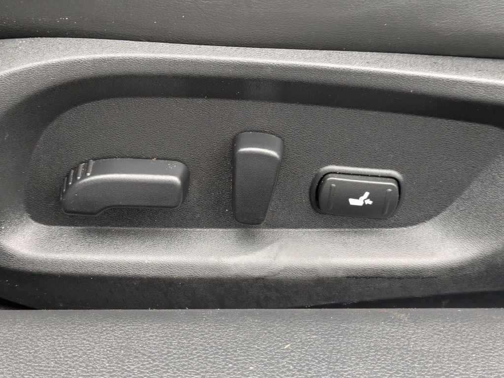 2017 INFINITI Q60 Premium AWD