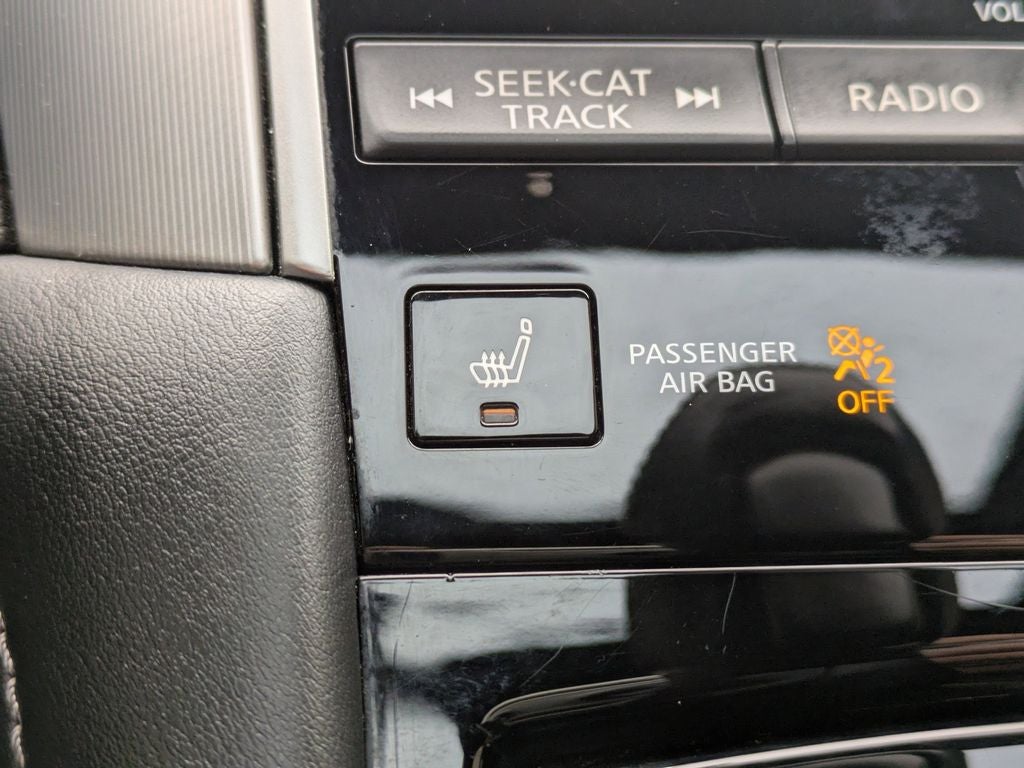 2017 INFINITI Q60 Premium AWD