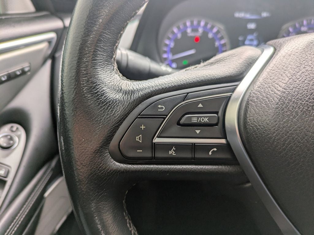 2017 INFINITI Q60 Premium AWD