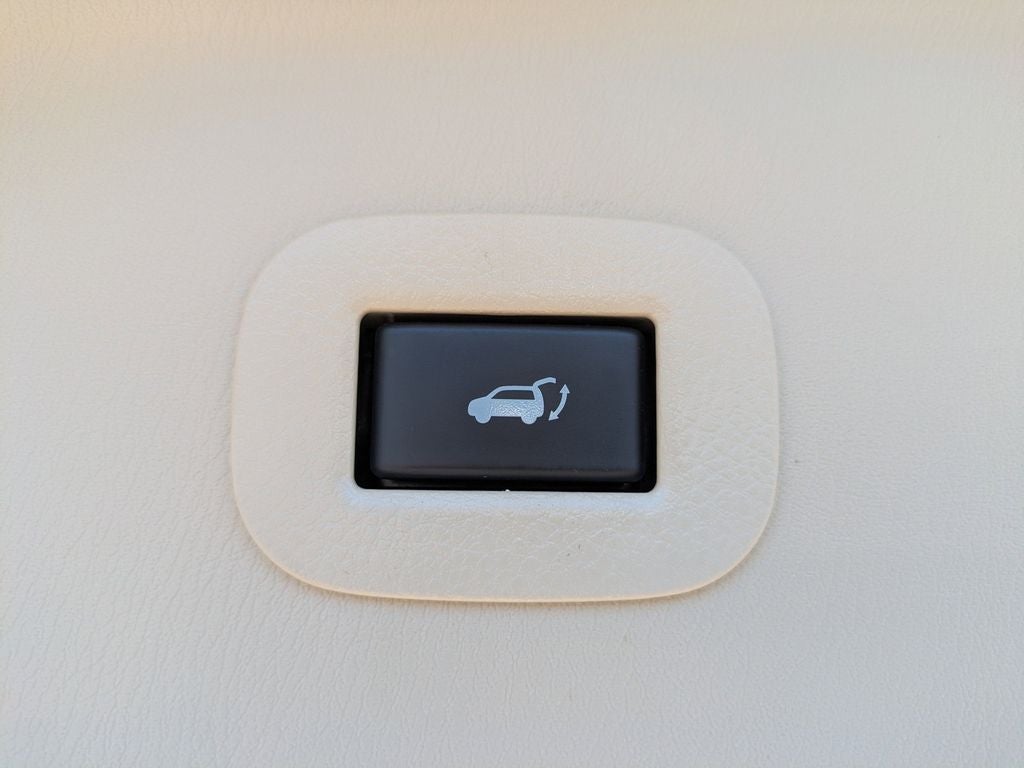 2022 INFINITI QX80 LUXE 2WD