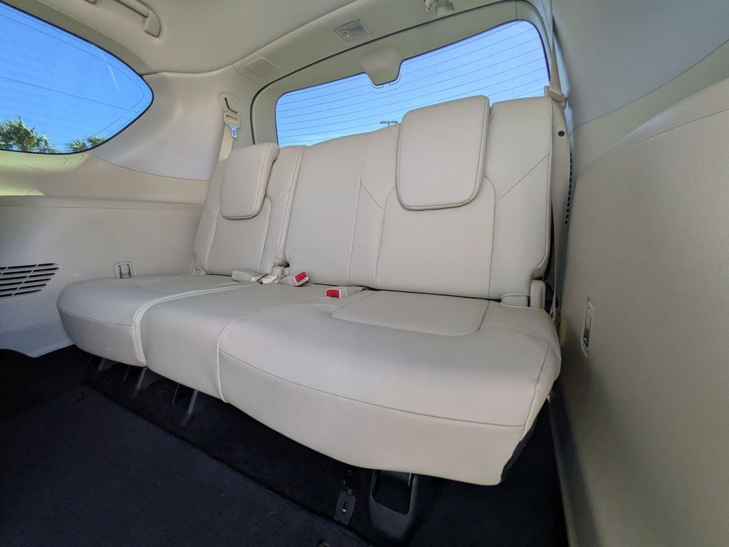 2022 INFINITI QX80 LUXE 2WD