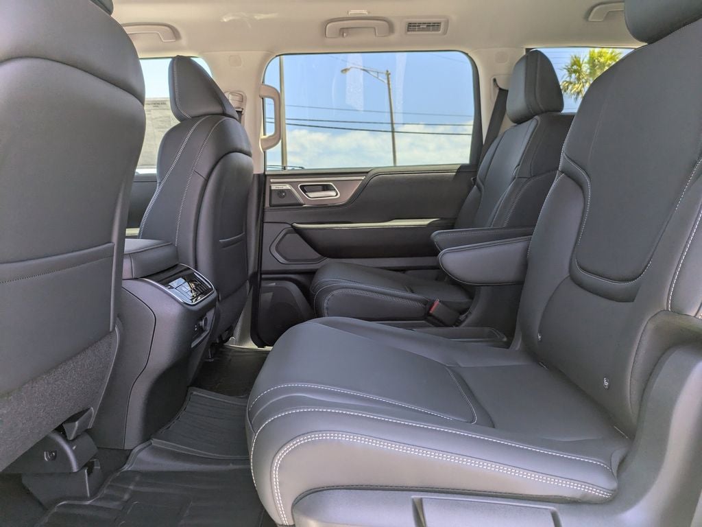 2026 INFINITI QX80 Pure 2WD