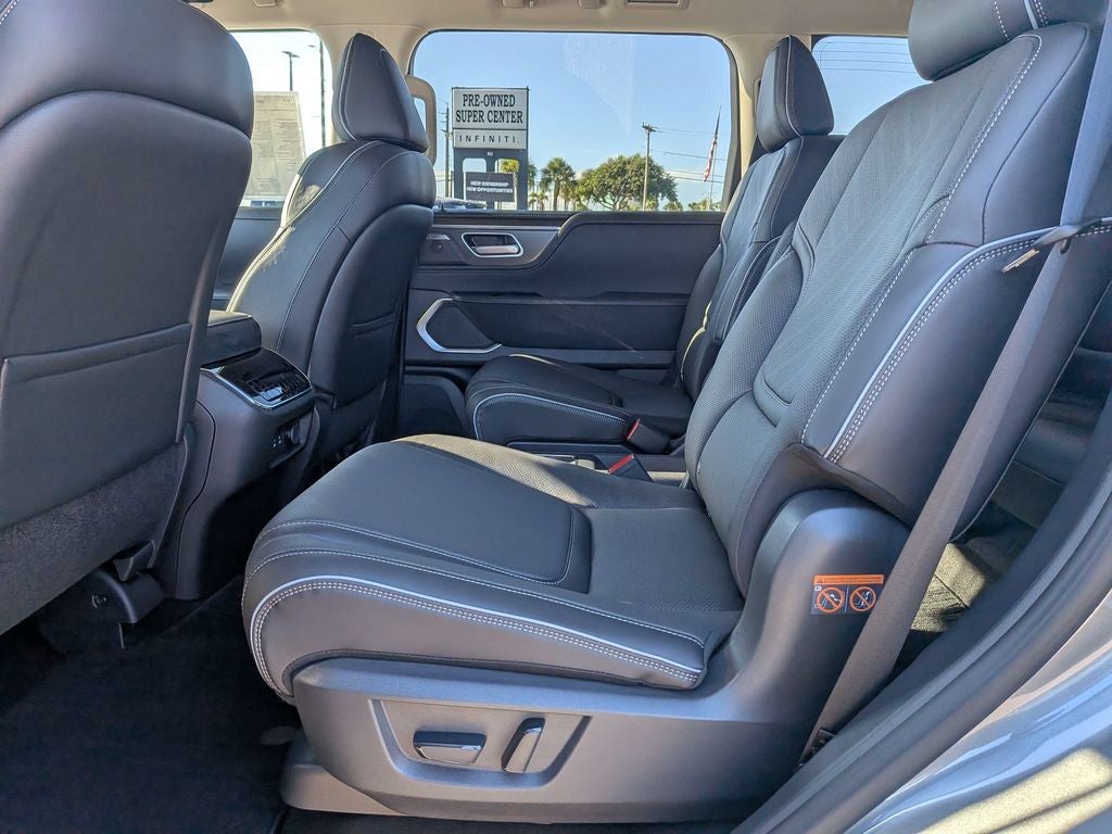 2027 INFINITI QX80 Luxe 2WD