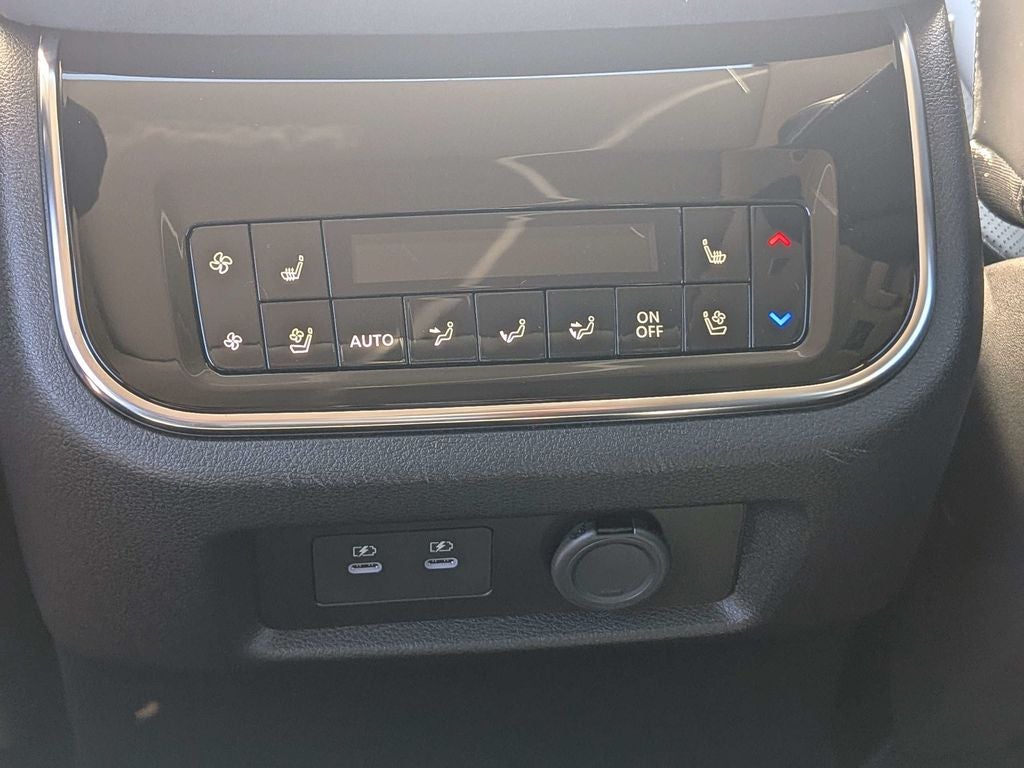 2027 INFINITI QX80 Luxe 2WD