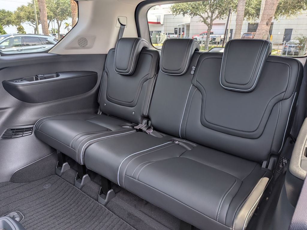 2027 INFINITI QX80 Luxe 2WD