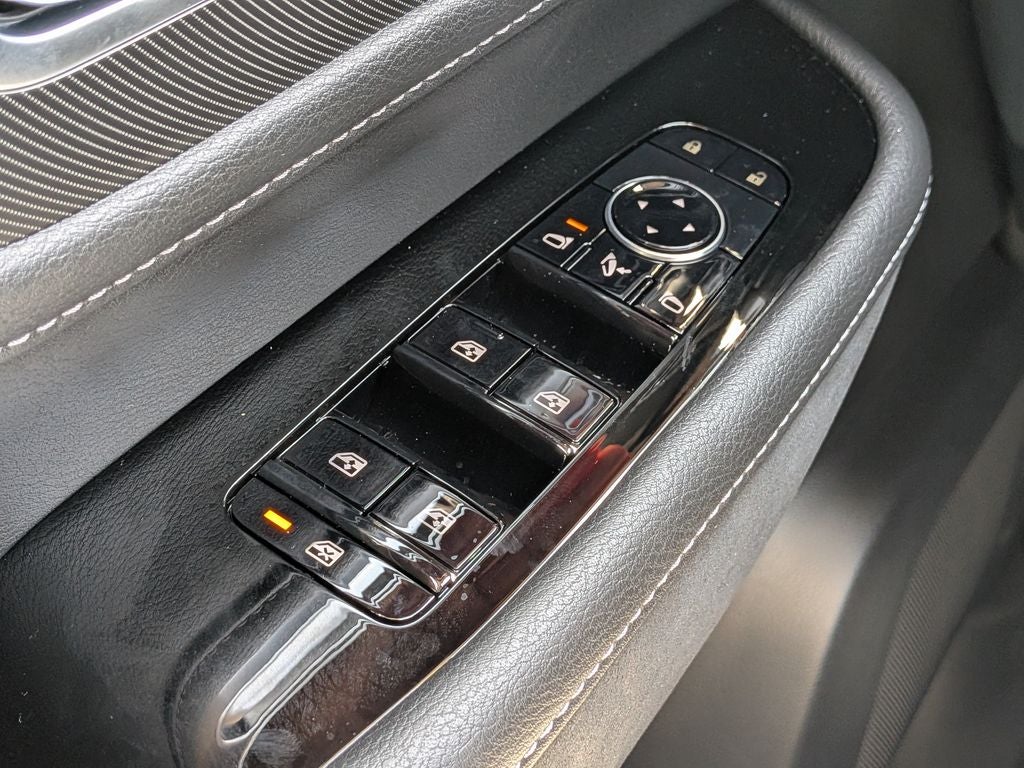 2027 INFINITI QX80 Luxe 2WD