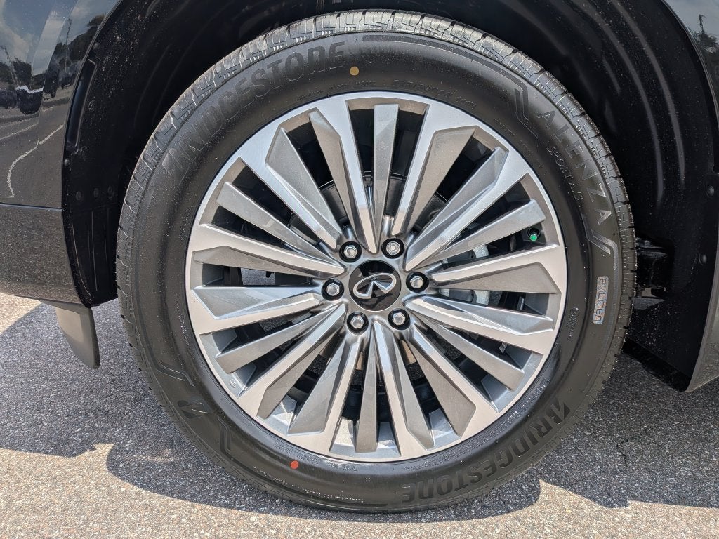 2027 INFINITI QX80 Luxe 2WD