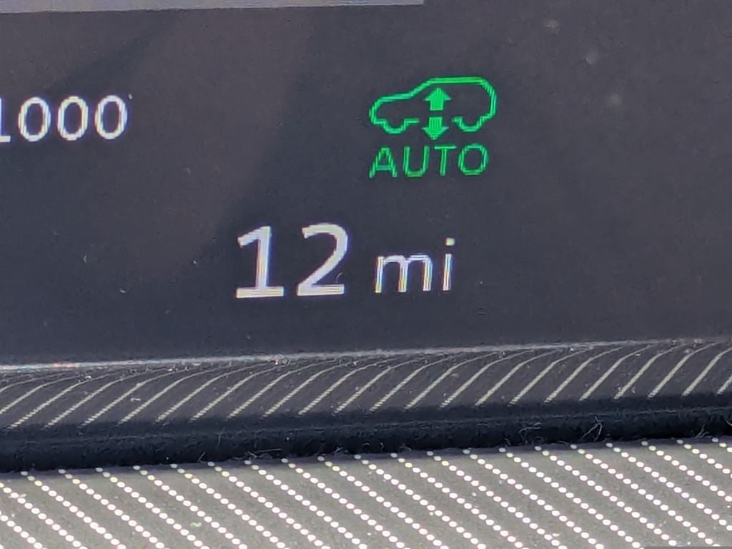2027 INFINITI QX80 Luxe 2WD