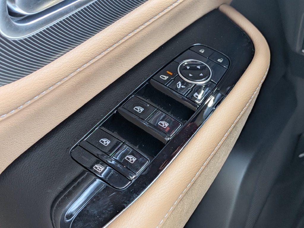 2027 INFINITI QX80 Luxe 2WD