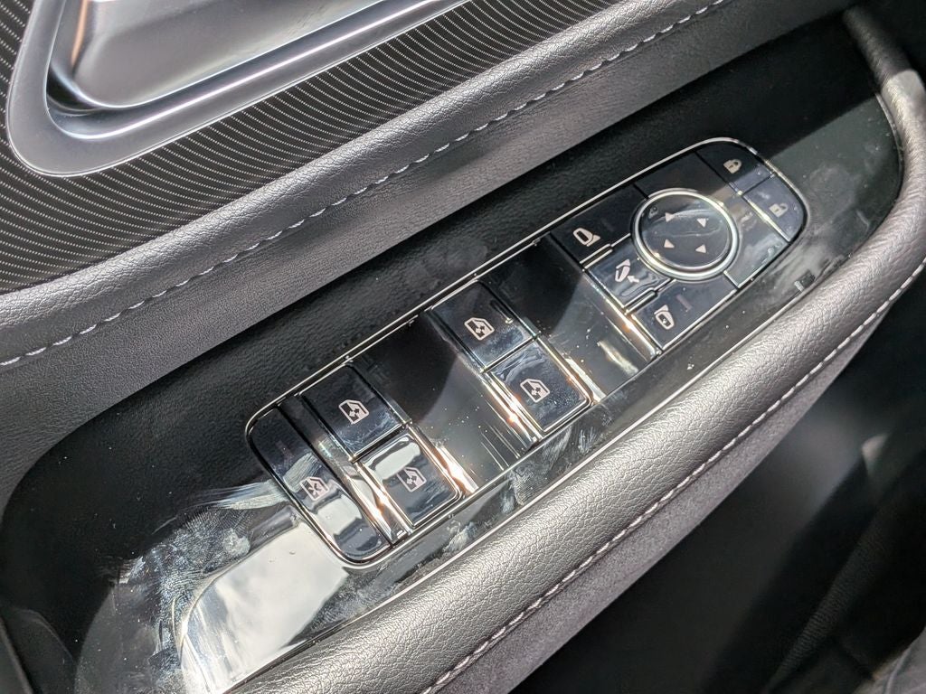 2027 INFINITI QX80 Luxe 2WD