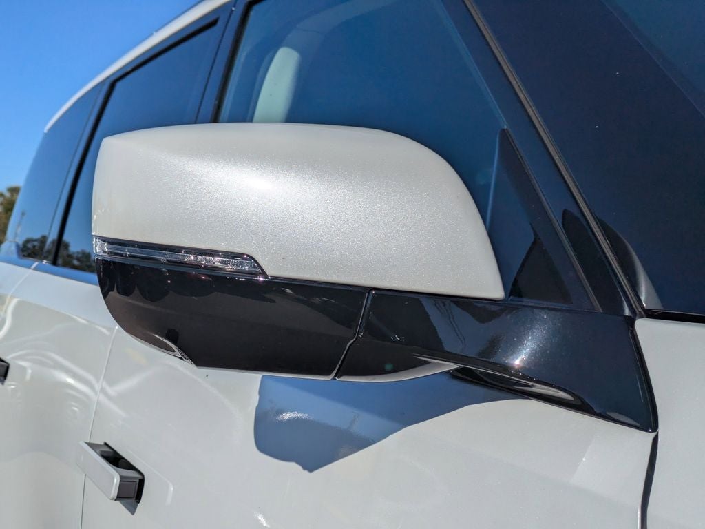 2025 INFINITI QX80 Luxe 4WD