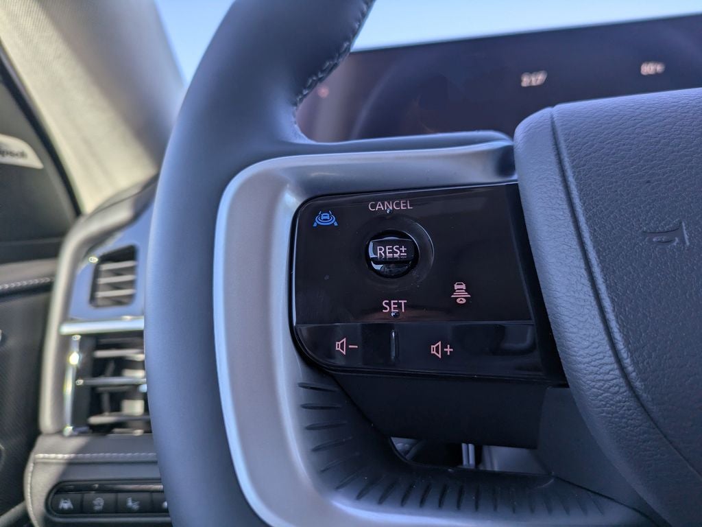 2025 INFINITI QX80 Luxe 4WD