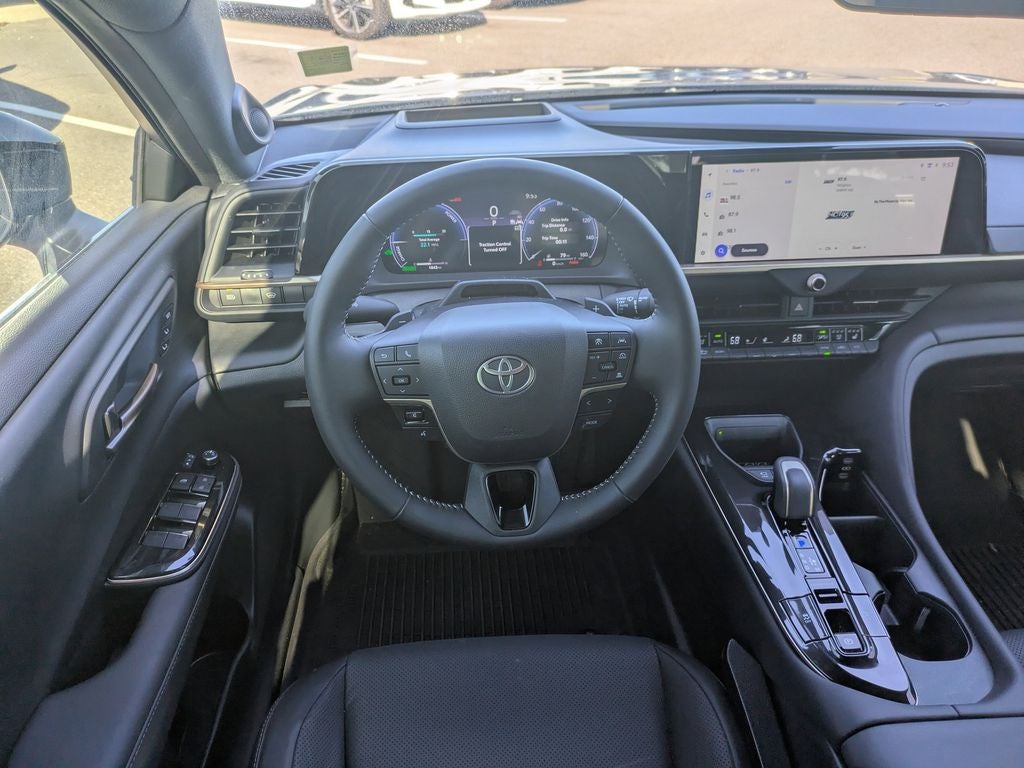 2026 Toyota Crown Platinum