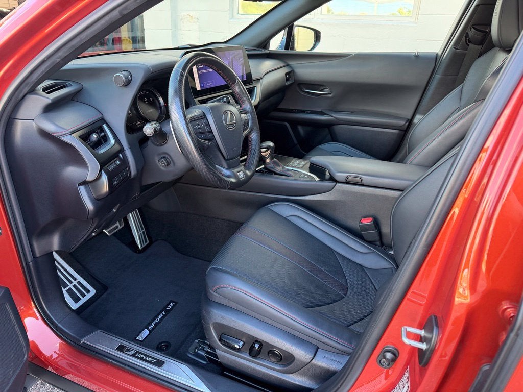 2023 Lexus UX 250h F SPORT Handling