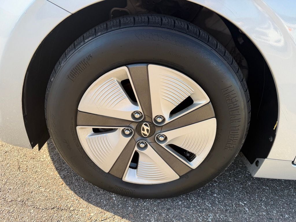 2018 Hyundai Ioniq Hybrid Blue