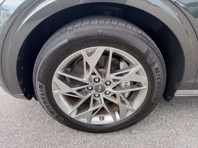 2025 Genesis GV70 2.5T