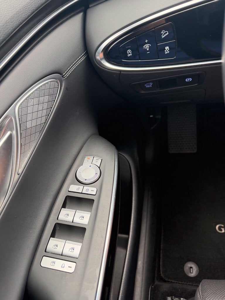 2025 Genesis GV70 2.5T