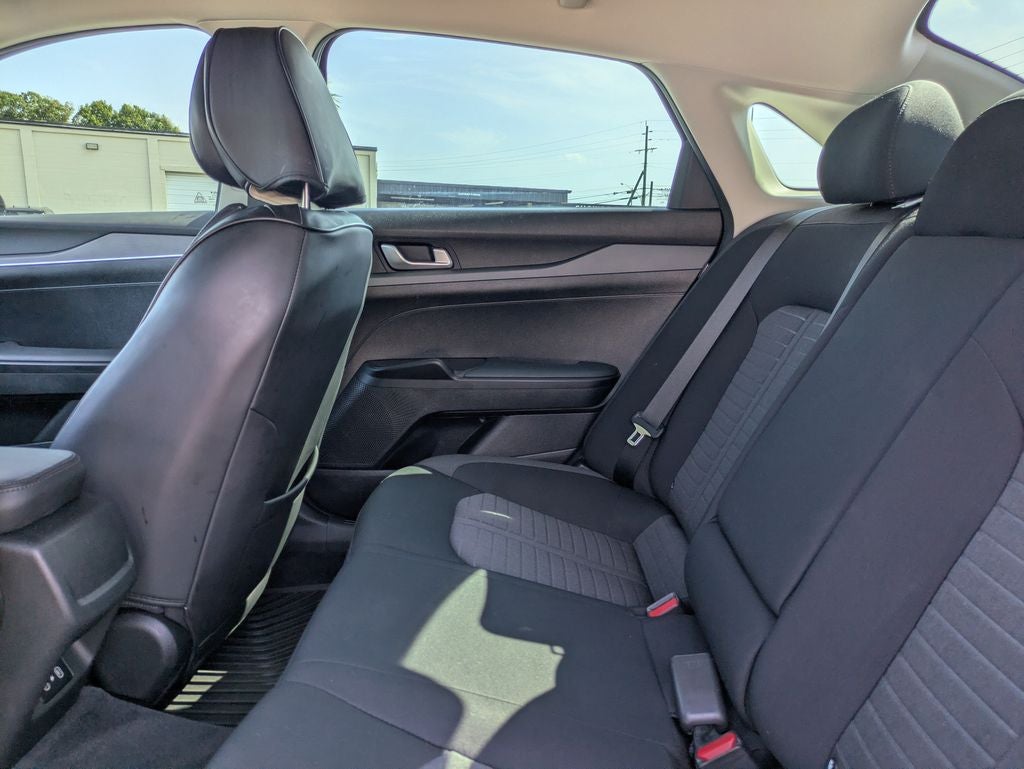 2025 Kia K5 LXS