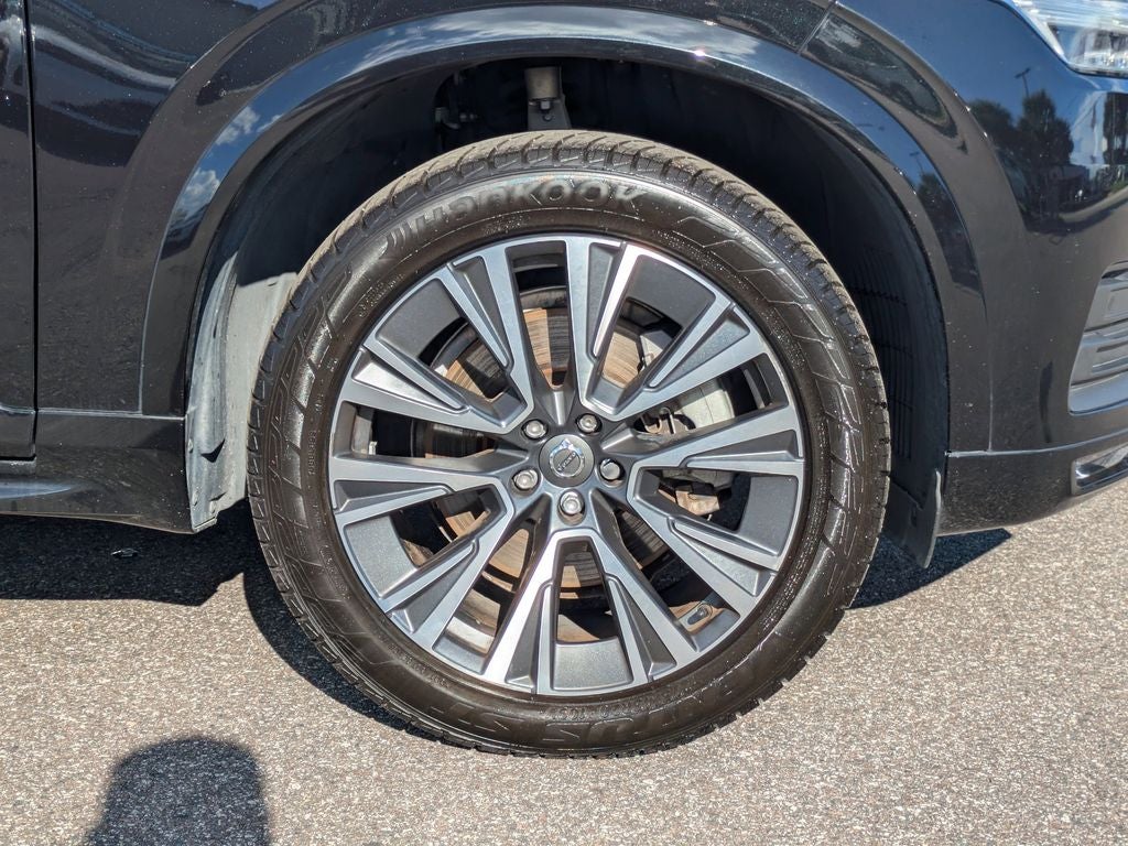 2022 Volvo XC90 T5 Momentum