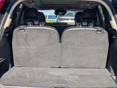 2022 Volvo XC90 T5 Momentum