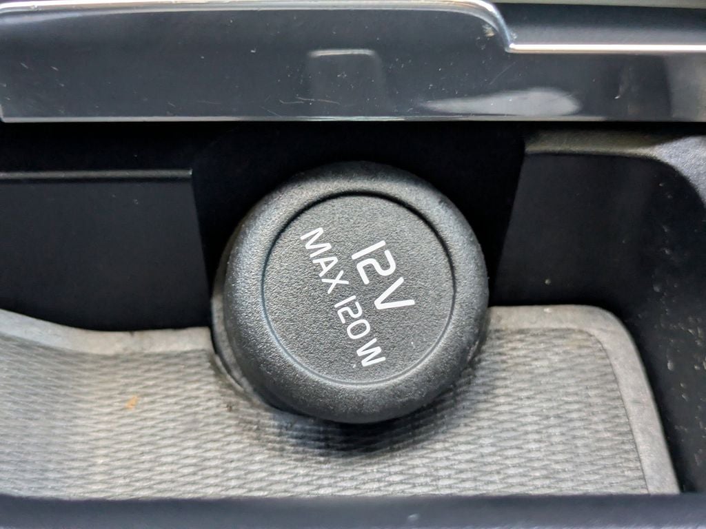 2022 Volvo XC90 T5 Momentum